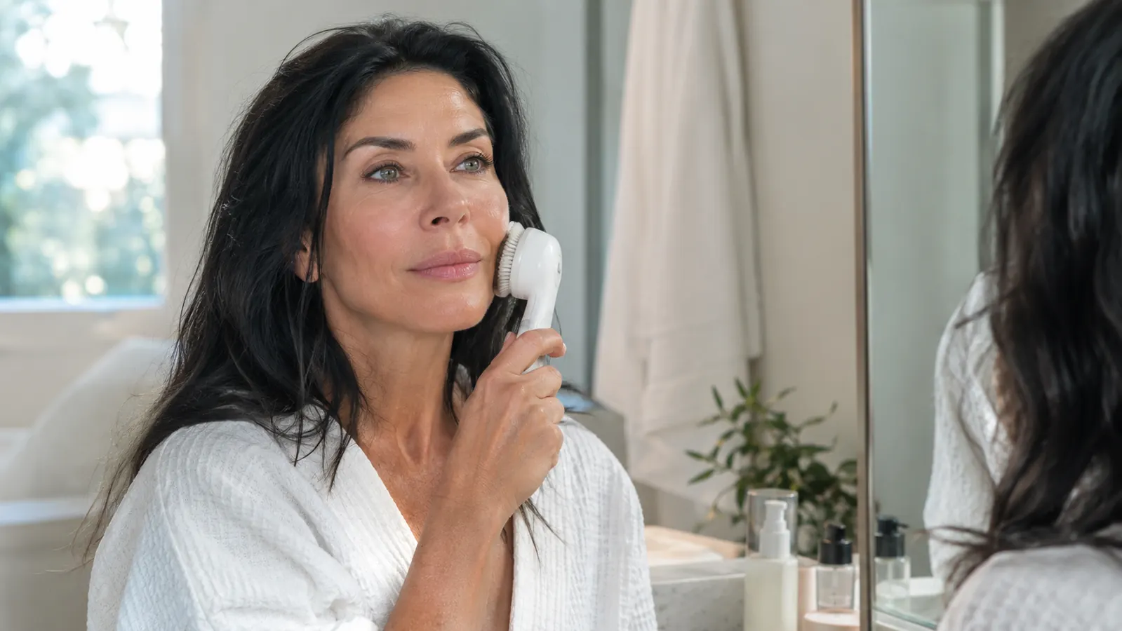 COSLUS Facial Cleansing Brush Review: Months of Real Use on Combination Skin